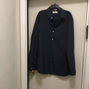 Banana Republic Dark Blue Patterned Button Down Shirt